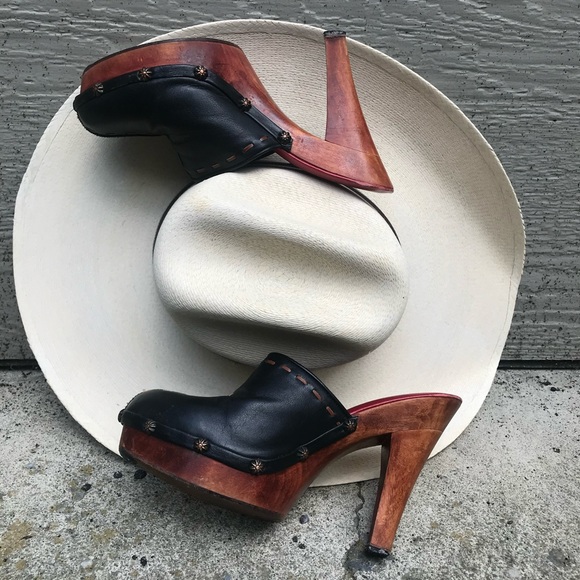 *Rare* wood clog French mule with platform heel - Picture 2 of 13
